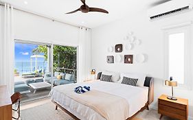 Surfsong Villa- Luxury Water Front Villa For 12