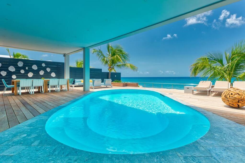 Surfsong Villa- Luxury Water Front Villa For 12 Maho Exterior photo
