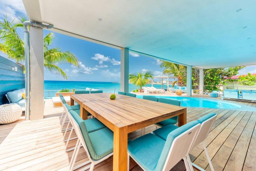 Surfsong Villa- Luxury Water Front Villa For 12 Maho Exterior photo