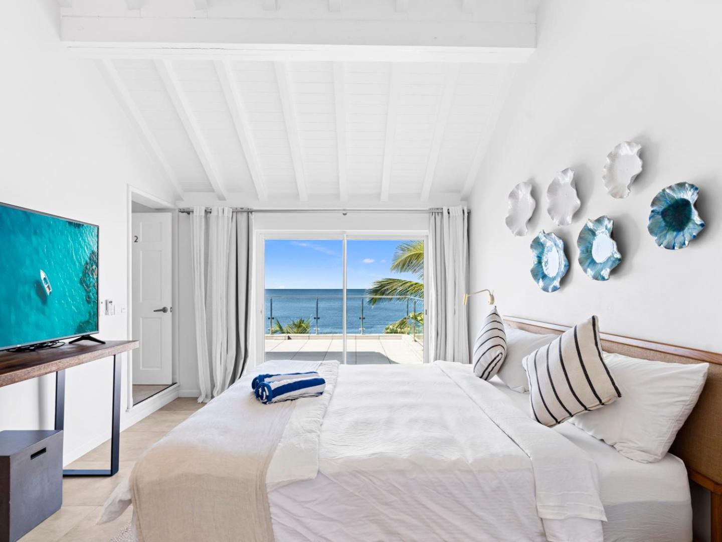 Surfsong Villa- Luxury Water Front Villa For 12 Maho Exterior photo