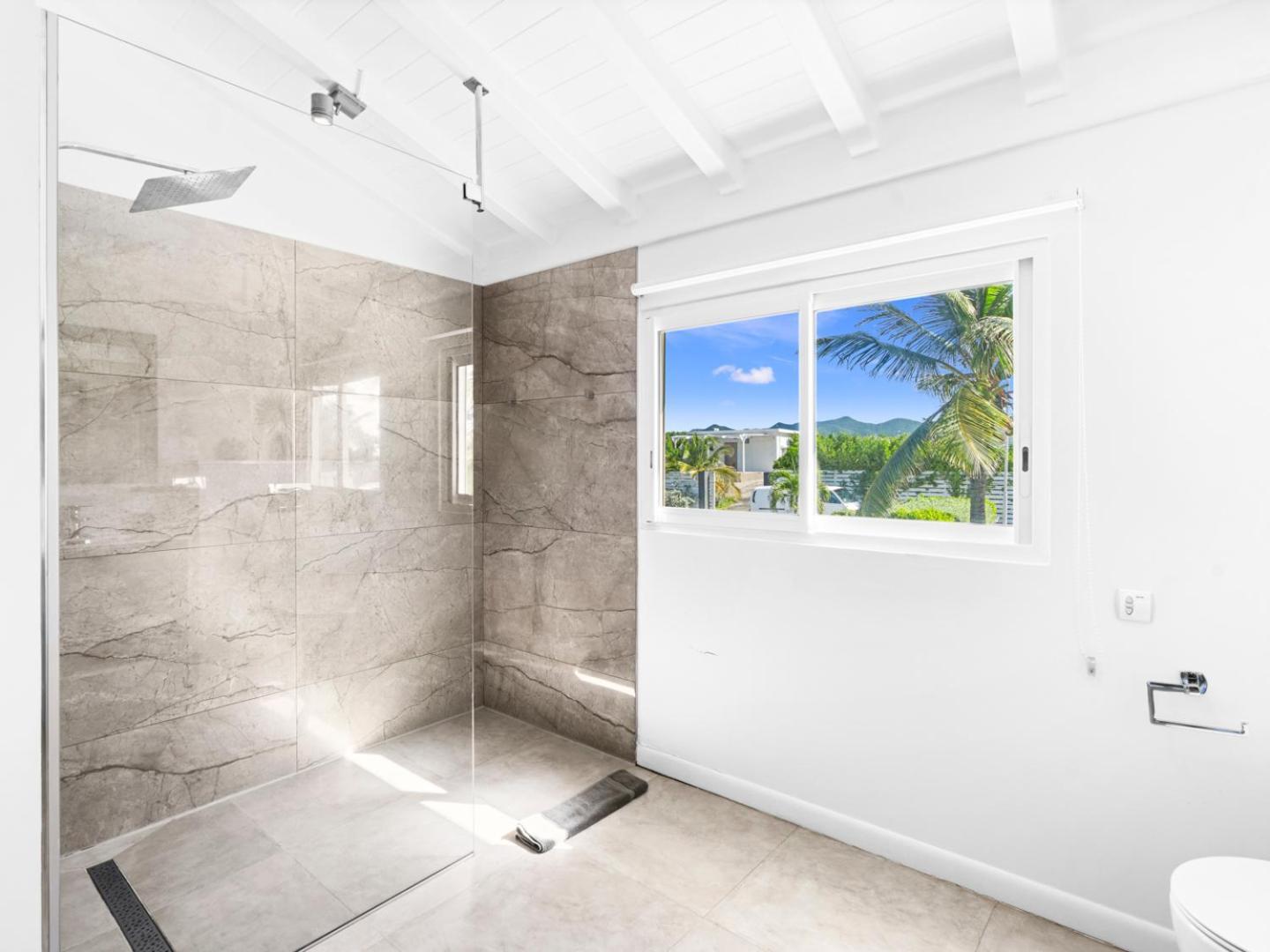 Surfsong Villa- Luxury Water Front Villa For 12 Maho Exterior photo